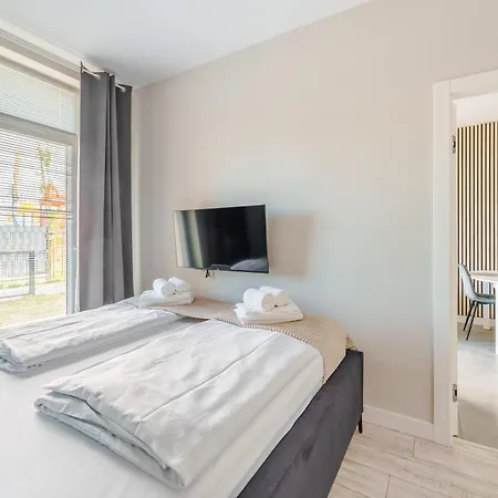 Apartment Messa White I Z Basenem Letnim By Holidaysun *