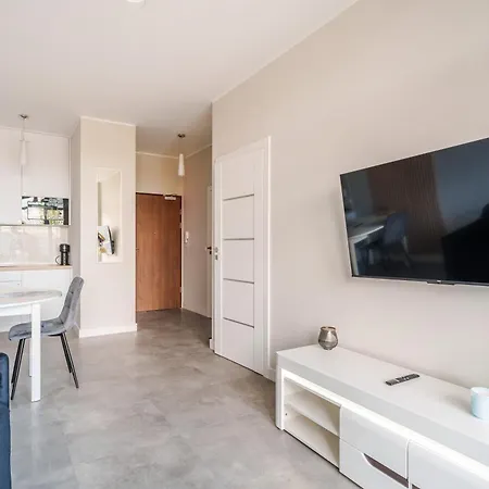 Apartment Messa White I Z Basenem Letnim By Holidaysun *